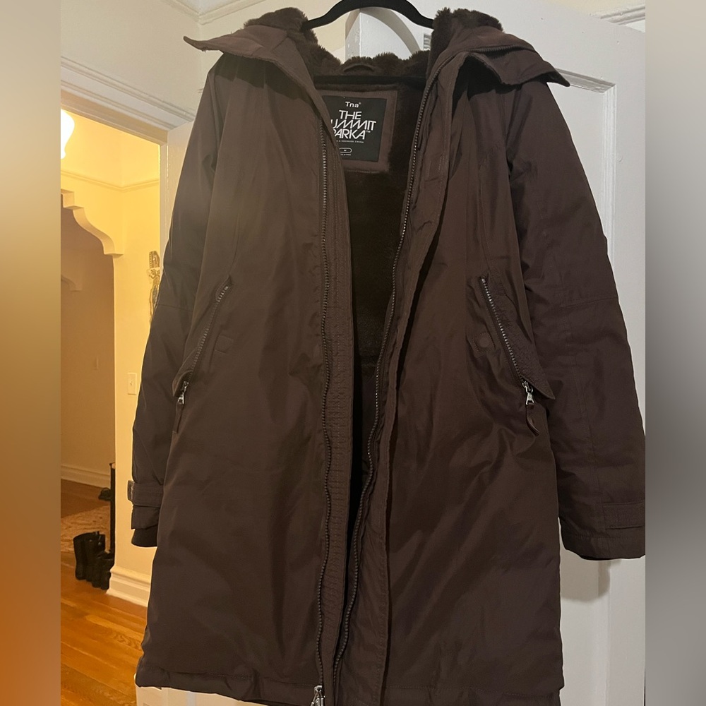 Aritizia TNA Summit Parka in Brown size M